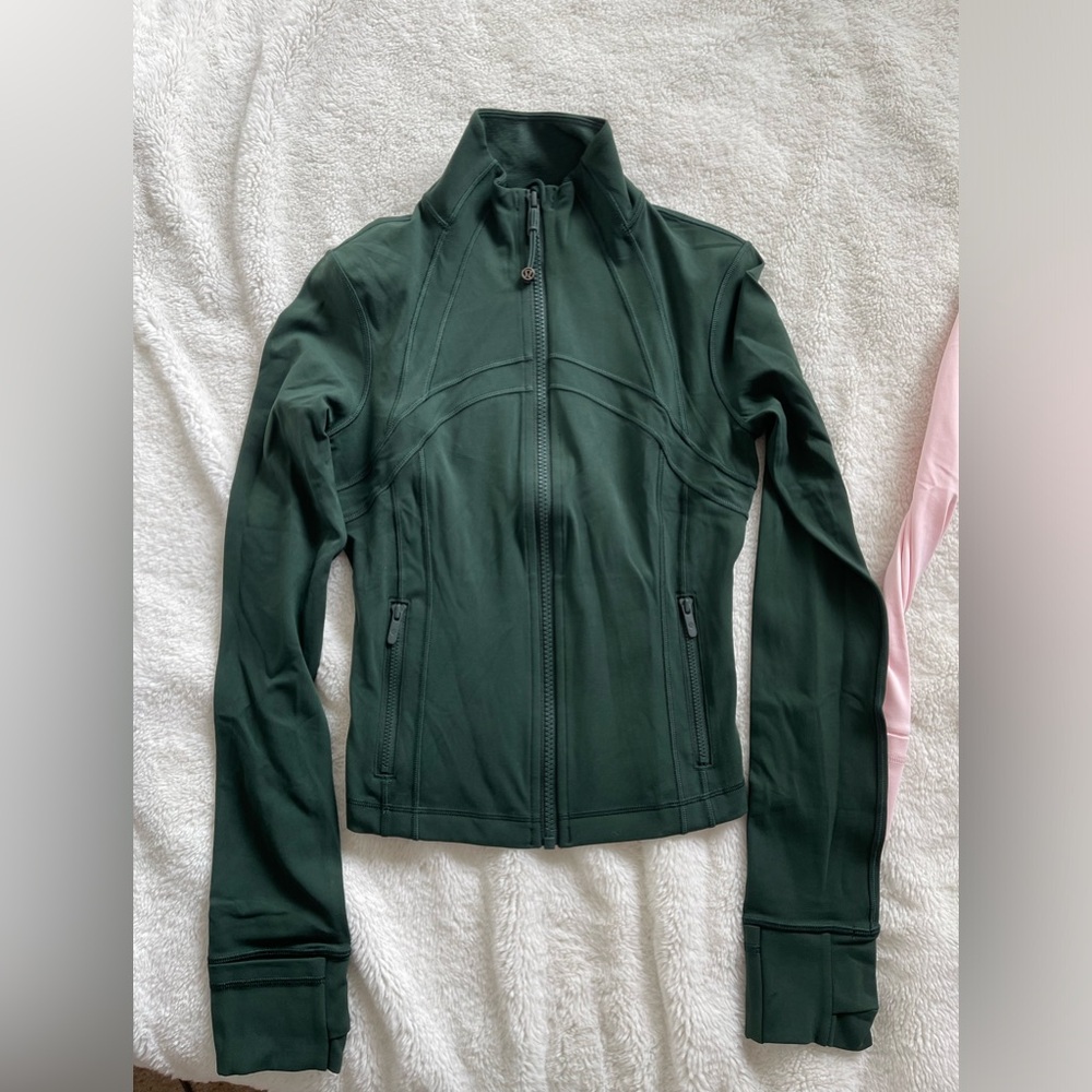 Lululemon Define cropped Jacket size 0-2-4
